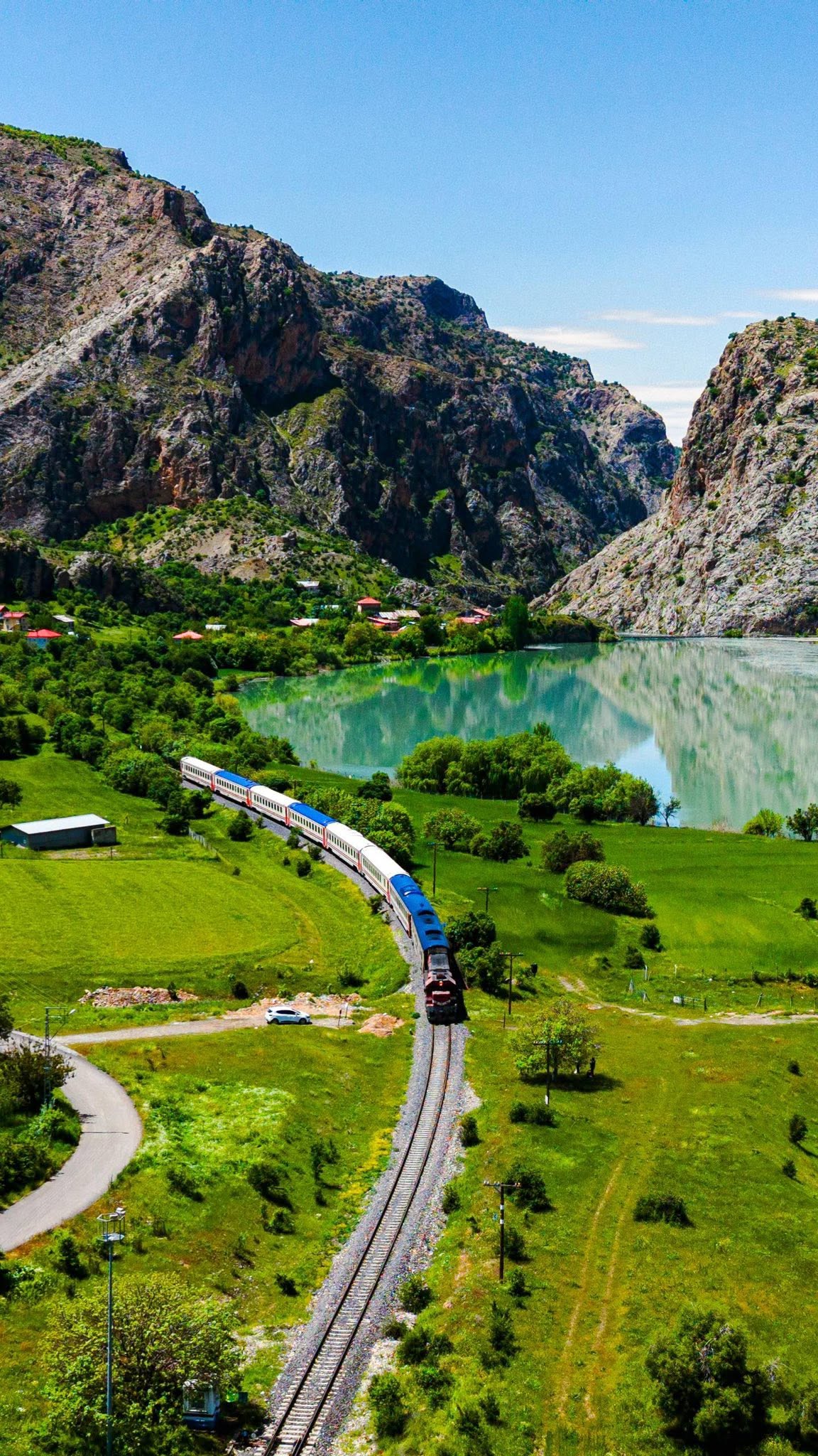 Doğa Kartpostallık Manzaralar Sundu