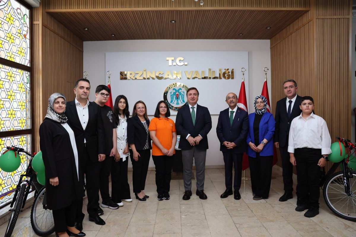 Erzincan, LGS 2026’da Üç Türkiye Birincisi Çıkardı
