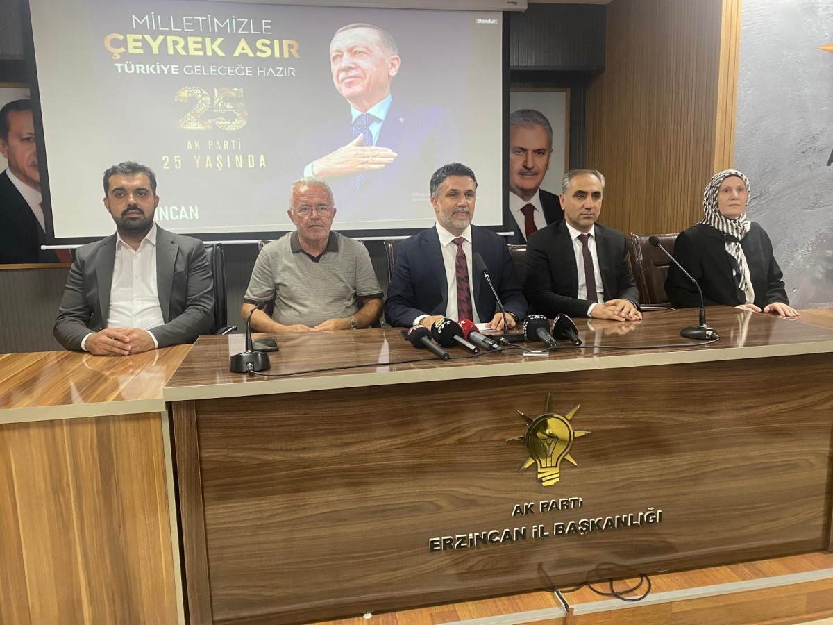 AK Parti Erzincan’da 25. yıl mesajı