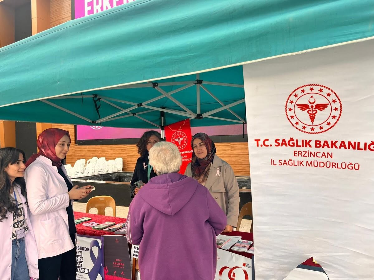 Erzincan’da Kalp ve Yaşlı Sağlığı İçin Farkındalık Standı Açıldı