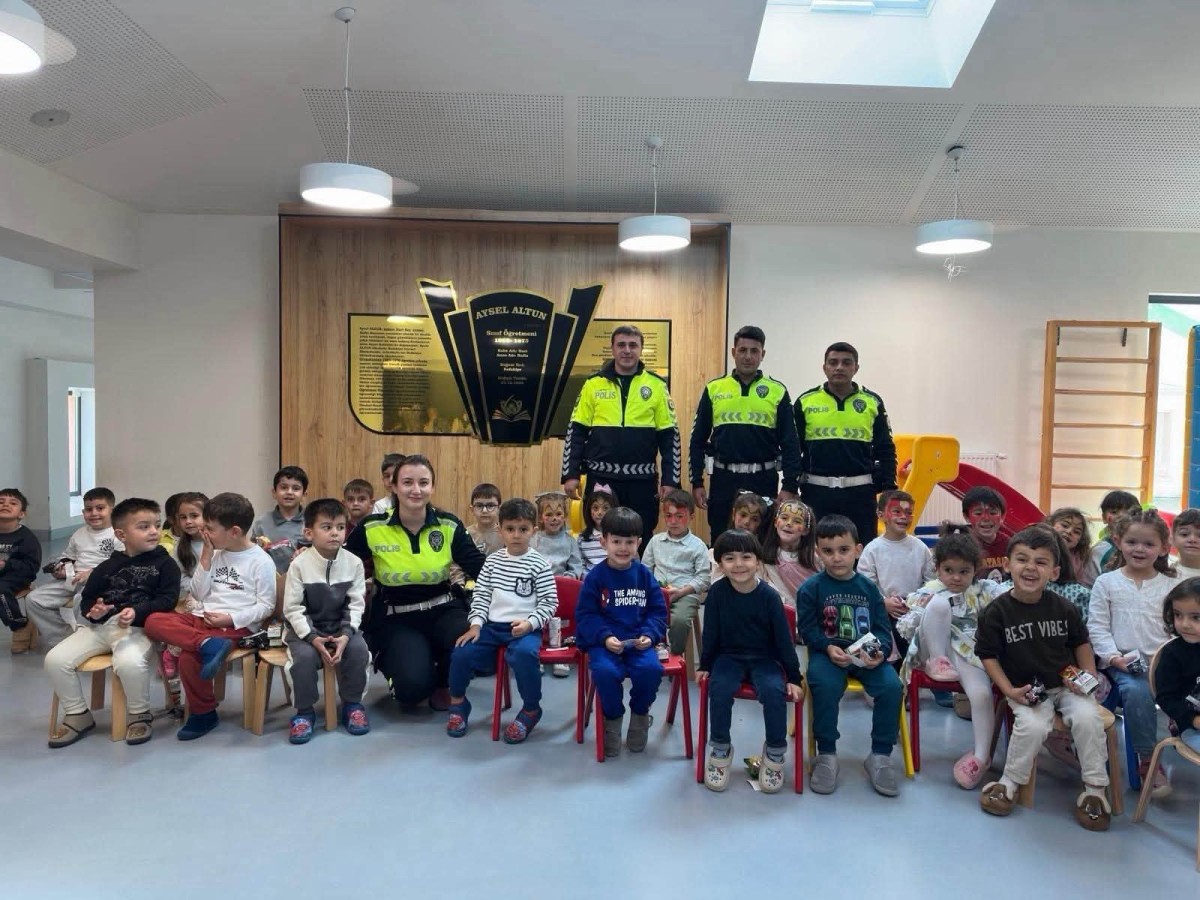 Anaokulu Öğrencilerine Trafik Güvenliği Eğitimi Verildi