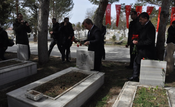 Erzincan’da Deprem Şehitleri Anıldı