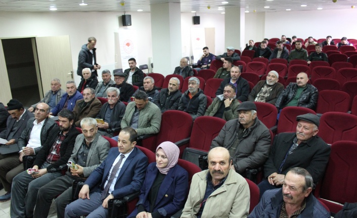 Erzincan'da çiftçilere kapsamlı bilgiler sunuldu