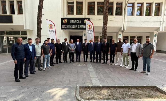 AK Parti Erzincan Teşkilatı  Basın Toplantısı Düzenledi