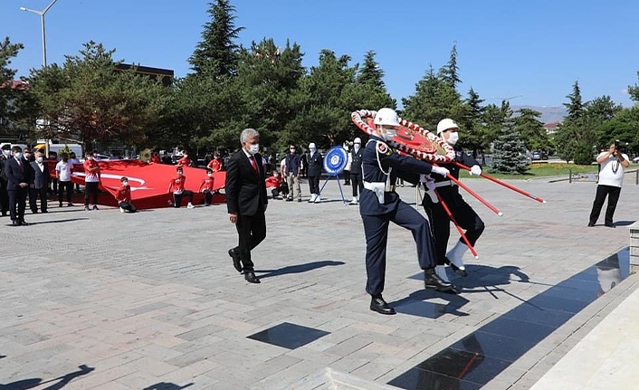 Atatürk'ün Erzincan’a gelişi törenle kutlandı
