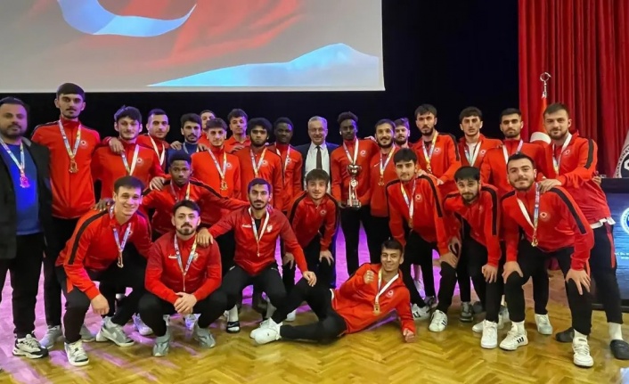 EBYÜ’de Üniversiteler Arası Bölgesel Ligler Futbol Turnuvası Sona Erdi