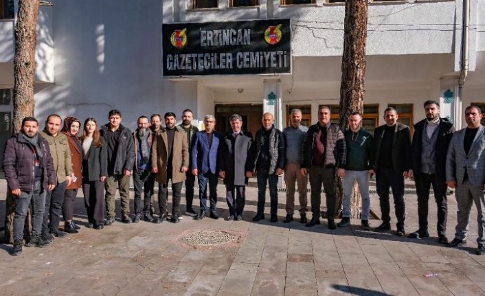 Başkan Aksun, Gazeteciler Günü'nde EGC'yi Ziyaret Etti