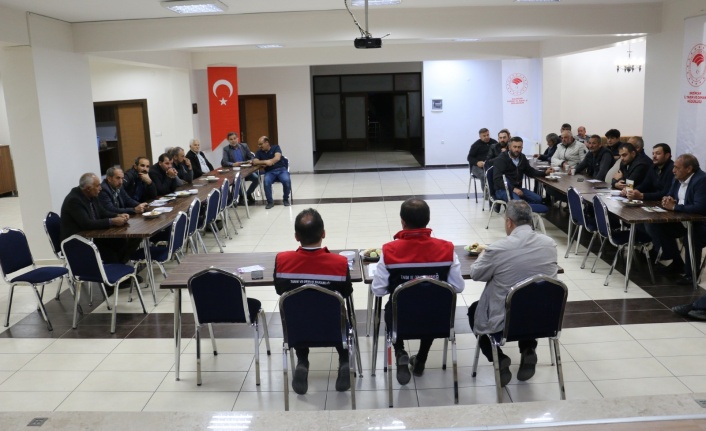 Erzincan’da  çiftçilerin sorunlarına cevap veriliyor