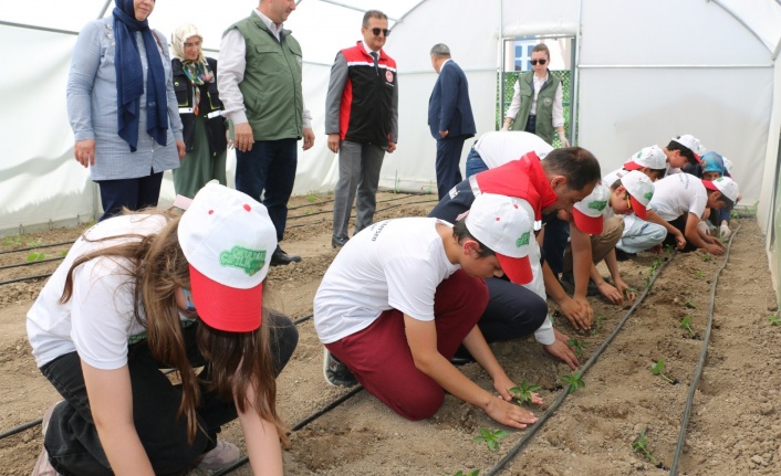 "Okuldaki Çiftlik" Projesinde İkinci Yıl Heyecanı Başladı