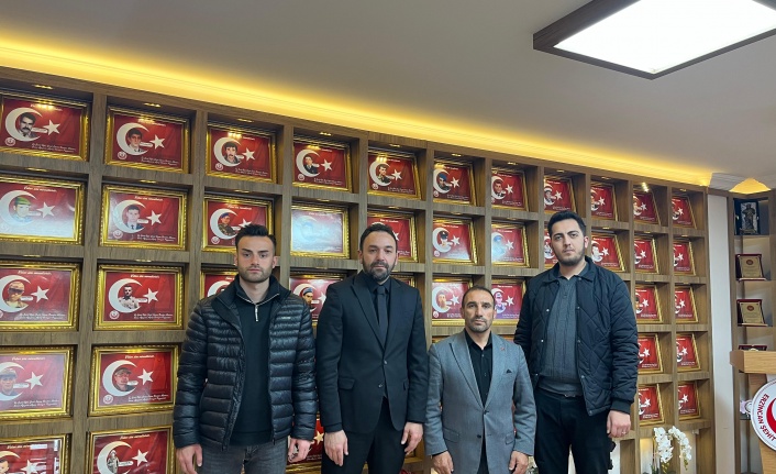 Zafer Partisi Şehit Aileleri Derneği'ni ziyaret etti