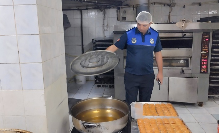 Tatlı İmalathanelerinde Denetimler Sürüyor