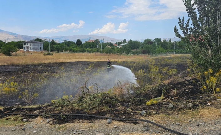 Erzincan’da Arazi Yangını Paniği