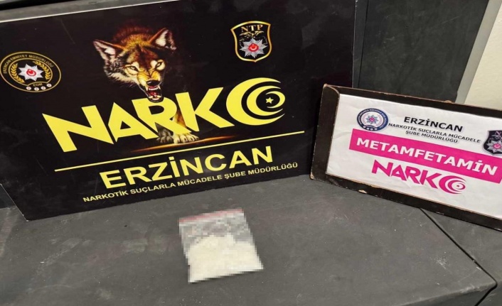 Erzincan’da Yolcu Otobüsünde Uyuşturucu Operasyonu: Yabancı Uyruklu Şahıs Tutuklandı