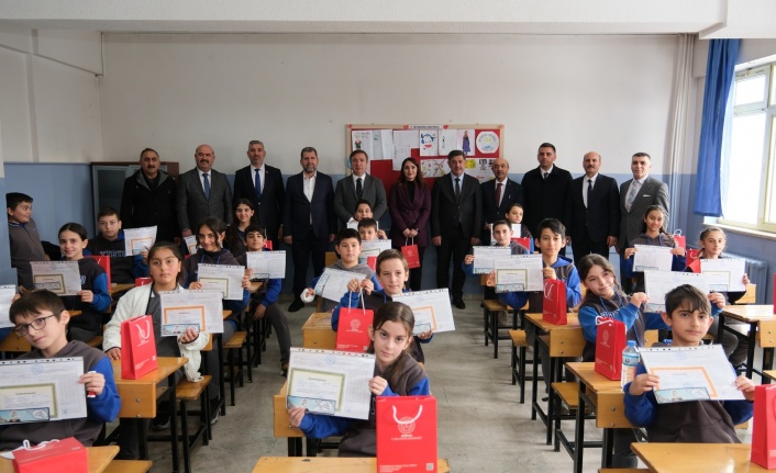 Erzincan’da 41 Bin Öğrenci Karne Aldı, Yarıyıl Tatili Başladı