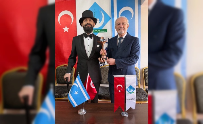 Akif Manaf “Barış ve İnsan Hakları Ödülü” ile Onurlandırıldı