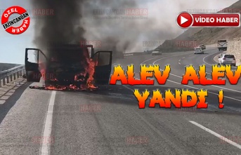 Seyir Halindeki Kamyonet Alev Alev Yandı