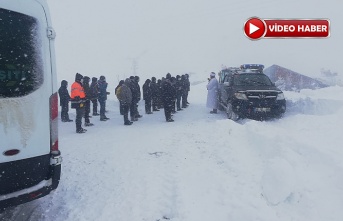 Cenaze Yollar Açılınca Defnedilebildi