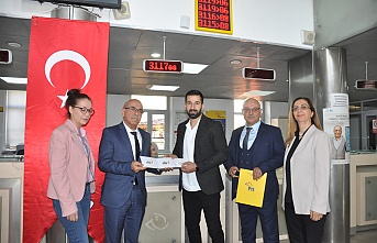 PTT Erzincan Şubesi’nden 183’üncü müşteriye ödül