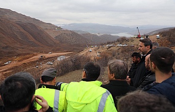 Maden sahasında çalışmalar devam ediyor