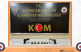 Erzincan'da 2 adet ruhsatsız tabanca ele geçirildi