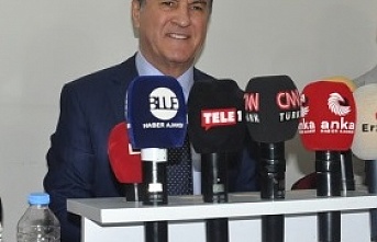 Sarıgül, ‘gazeteciler gününün kutlanmayı değil mücadeleyi gerektirdiği bir dönemdeyiz’