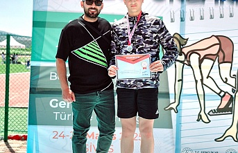 Erzincanlı sporcu gülle atmada türkiye ikincisi oldu