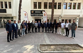 AK Parti Erzincan Teşkilatı  Basın Toplantısı Düzenledi