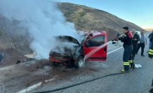 Erzincan’da araç yangını korkuttu