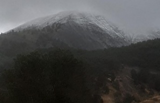 Erzincan’a mevsimin ilk karı düştü!