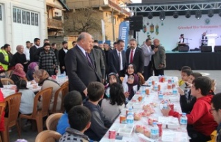 Ak Parti Erzincan Heyeti İliç İlçesinde Çoşkuyla...