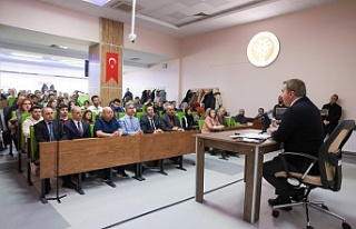 Erzincan Valisi Hamza Aydoğdu, Tıp Fakültesi Öğrencileriyle...