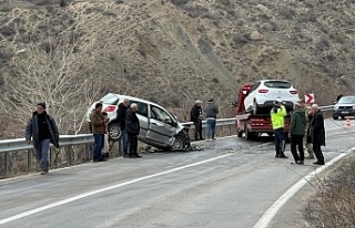 Bayramın İlk Gününde Kemah Yolunda Kaza: 1 Yaralı