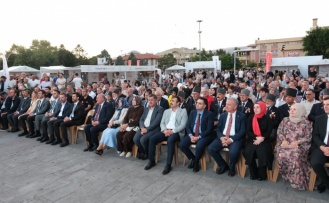 Erzincan’da Kültür Rüzgârı: Yaşayan Miras Festivali Coşkuyla Başladı