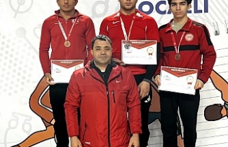Erzincanlı Güreşçiler Türkiye Şampiyonası’ndan Madalyalarla Döndü