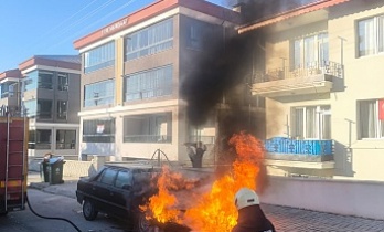 İtfaiye Hızla Müdahale Ederek Alevleri Kontrol Altına Aldı