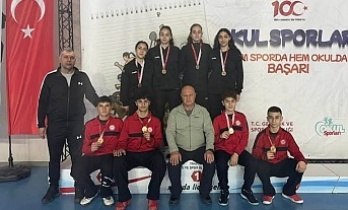 Erzincan Badmintonda Zirvede
