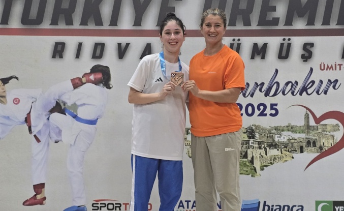 Erzincanlı Milli Sporcudan Türkiye Üçüncülüğü