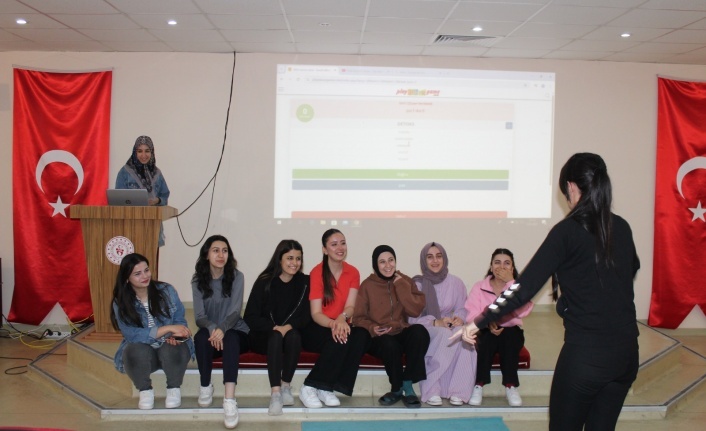 Mengücek Gazi Yurdu'nda tabu heyecanı, öğrenciler saniyelerle yarıştı