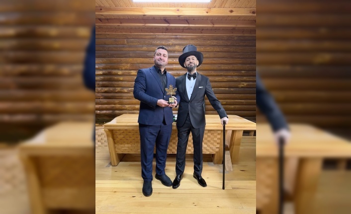 Dünyaca Ünlü Yazar Akif Manaf’a Doğayla Barış Ödülü